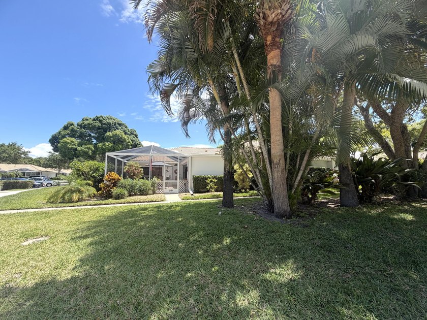 Sun Terrace at the Oaks offers an original owner unit. They have - Beach Home for sale in Palm Beach Gardens, Florida on Beachhouse.com