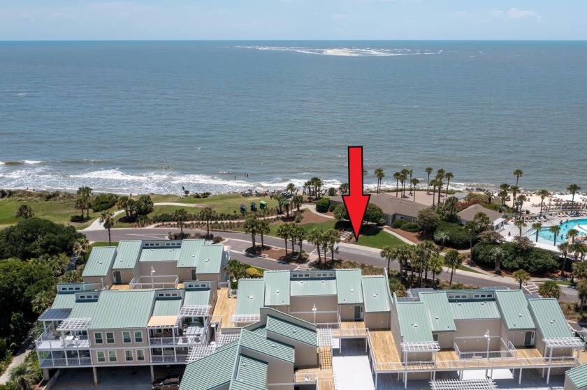 This updated two-bedroom, two-bathroom, top floor condo features - Beach Condo for sale in Johns Island, South Carolina on Beachhouse.com