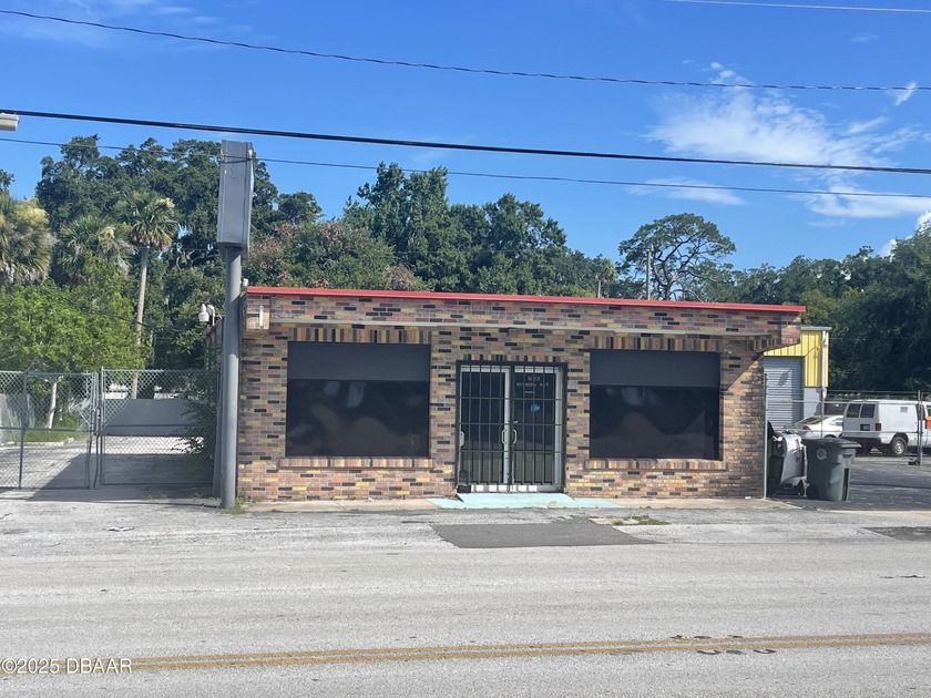ree Standing Block Building with Open Floor Plan. 1725 S.F - Beach Commercial for sale in Daytona Beach, Florida on Beachhouse.com