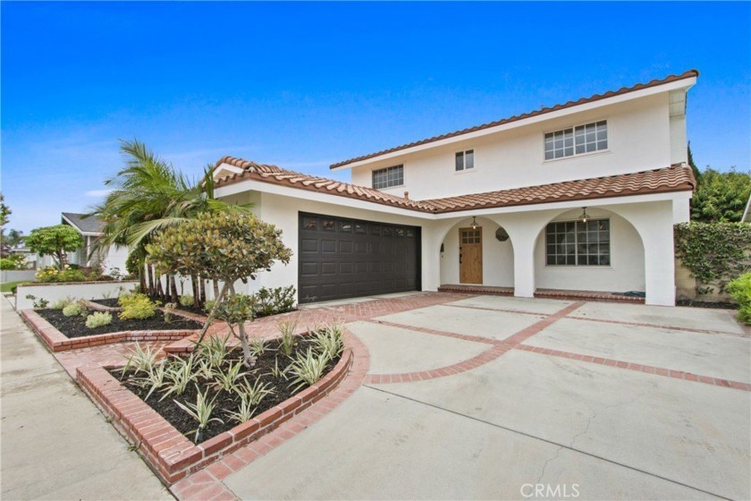 MODERN LUXURY MEETS COASTAL LIVING in Coveted College Park East! - Beach Home for sale in Seal Beach, California on Beachhouse.com