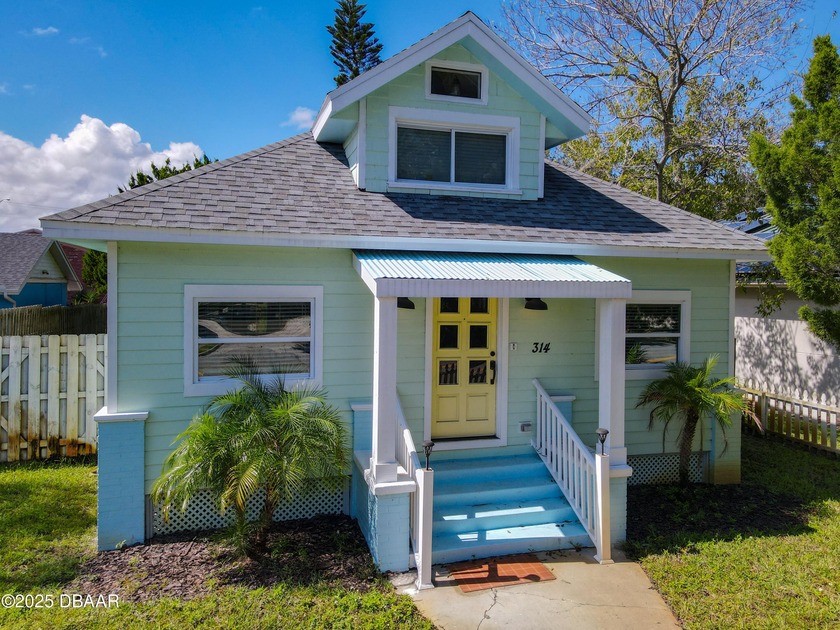 Opportunities abound with this furnished 2-bedroom, 2-bath - Beach Home for sale in New Smyrna Beach, Florida on Beachhouse.com