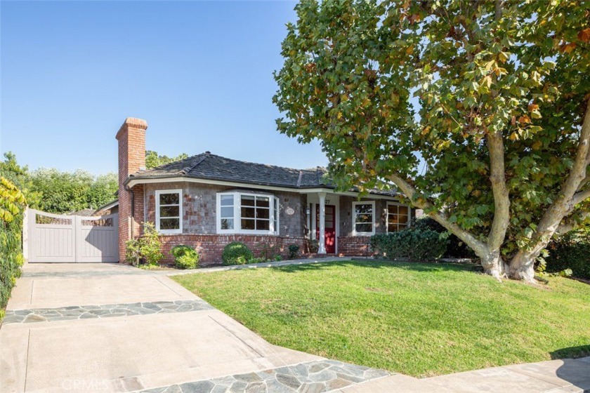 Discover the character and charm of this stunning craftsman - Beach Home for sale in Corona Del Mar, California on Beachhouse.com