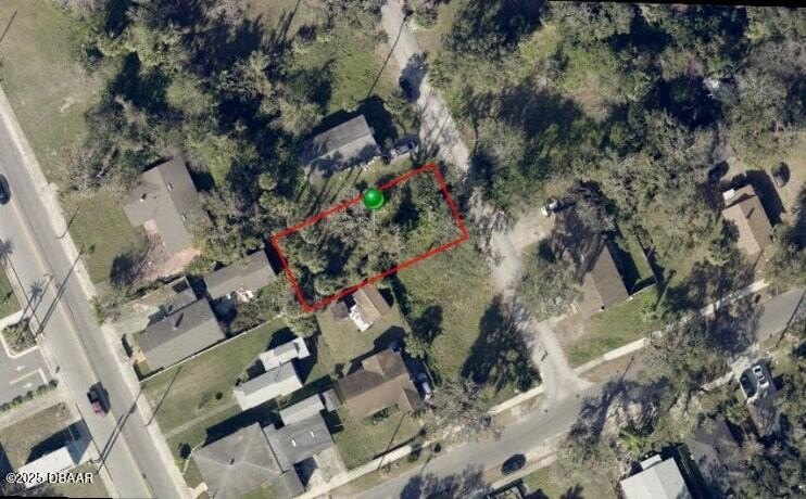 This well-sized 5,600 sq ft lot features 50 feet of frontage and - Beach Lot for sale in Daytona Beach, Florida on Beachhouse.com