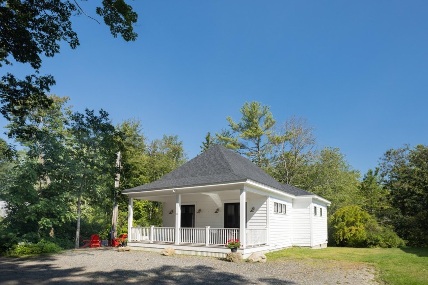 Coastal dreams, delivered. Tucked away on a quiet side street in - Beach Home for sale in York, Maine on Beachhouse.com