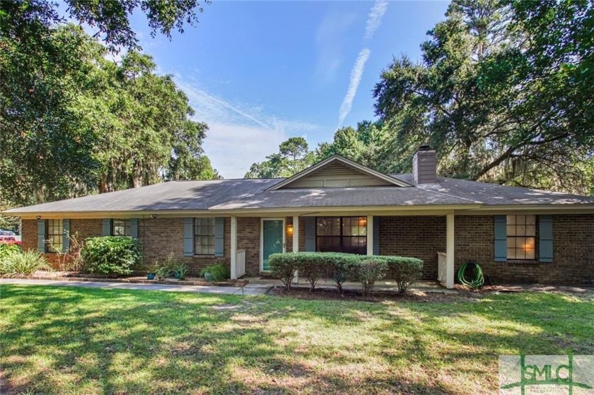 Welcome to your new home on Wilmington Island in charming - Beach Home for sale in Savannah, Georgia on Beachhouse.com