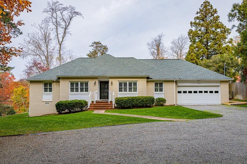 Carters Creek offers a perfect backdrop for this coastal gem - Beach Home for sale in White Stone, Virginia on Beachhouse.com