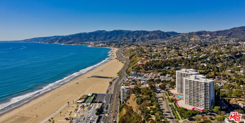 Live the Dream with direct, Head-On, Ocean Views in this - Beach Condo for sale in Santa Monica, California on Beachhouse.com
