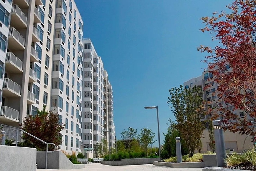 Luxury Condo at Sky View Parc Tower 2. Located in the heart of - Beach Condo for sale in Flushing, New York on Beachhouse.com