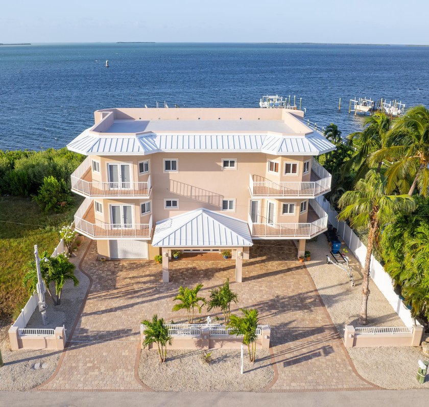 Experience exceptional Florida Keys living in this impressive - Beach Home for sale in Key Largo, Florida on Beachhouse.com