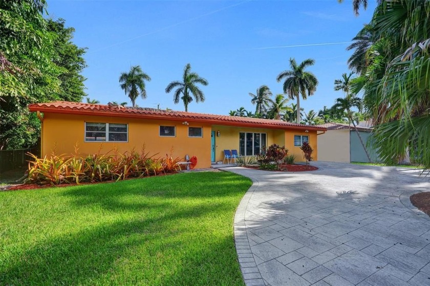 Hollywood Lakes Rare Find! Oversized 3 bed / 3 bath home with - Beach Home for sale in Hollywood, Florida on Beachhouse.com