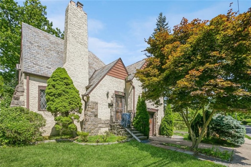 This 3Brs/2Baths Colonial with it's original charm located in a - Beach Home for sale in Rye, New York on Beachhouse.com