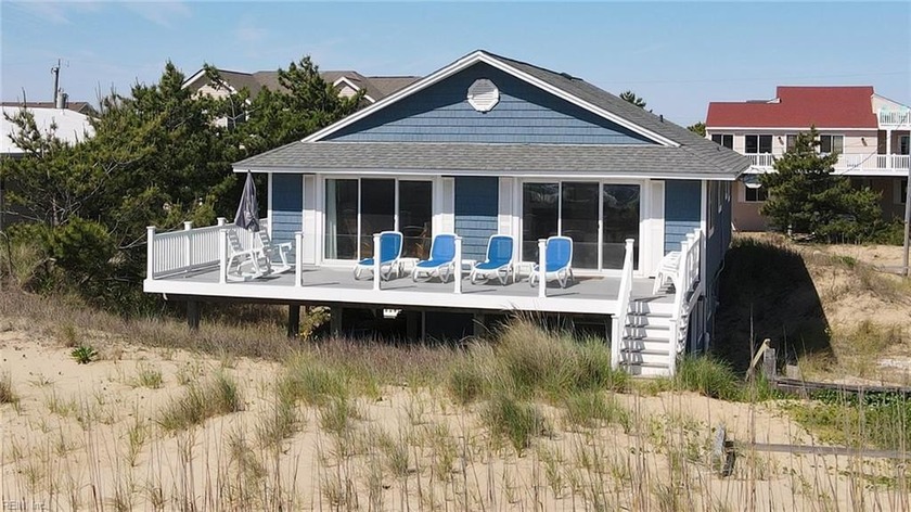 Oceanfront beach home, bulkhead, established dunes, master - Beach Home for sale in Virginia Beach, Virginia on Beachhouse.com