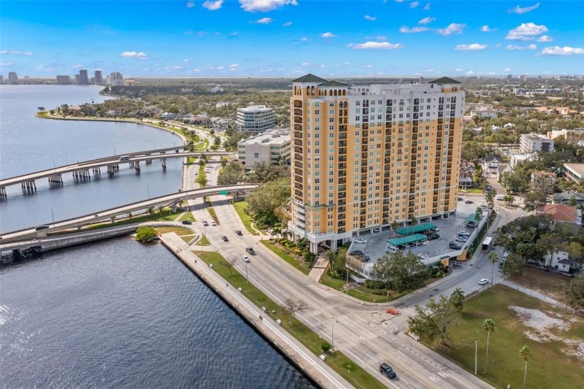 AMAZING WATERFRONT!  345 Bayshore Blvd where you will find a - Beach Condo for sale in Tampa, Florida on Beachhouse.com