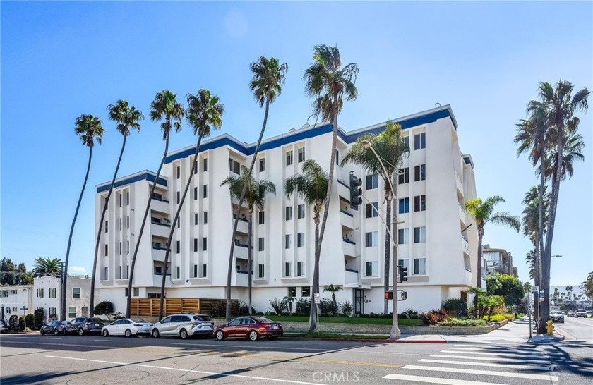 Welcome to this extraordinary Catalina Towers Penthouse with 360 - Beach Condo for sale in Redondo Beach, California on Beachhouse.com