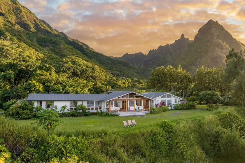 Limahuli Ocean Estate is an incomparable 8.29-acre oceanfront - Beach Home for sale in Hanalei, Hawaii on Beachhouse.com