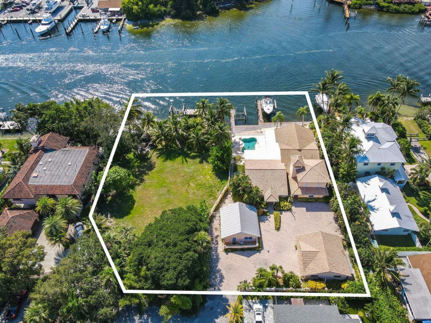 A private sanctuary is being offered at this double-lot - Beach Home for sale in North Palm Beach, Florida on Beachhouse.com