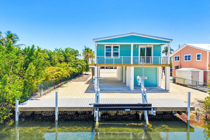 Looking for brand-new waterfront construction with excellent - Beach Home for sale in Ramrod Key, Florida on Beachhouse.com
