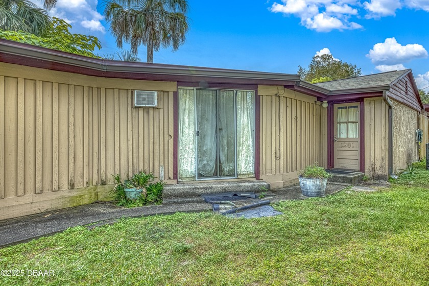 Welcome to this unique two-bedroom home perfectly positioned in - Beach Home for sale in Daytona Beach, Florida on Beachhouse.com