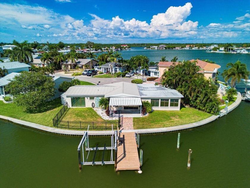 Amazing lot available on quiet cul-du-sac with over 100 feet of - Beach Home for sale in Redington Shores, Florida on Beachhouse.com