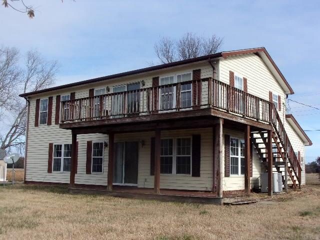 Large 3BR/2.5 BA home situated on Gardner Creek in the golf cart - Beach Home for sale in Hague, Virginia on Beachhouse.com