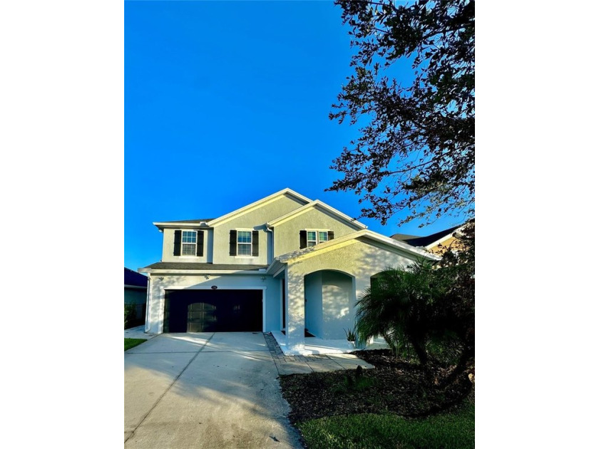 Welcome to this beautiful and well-maintained two story 5 - Beach Home for sale in Daytona Beach, Florida on Beachhouse.com