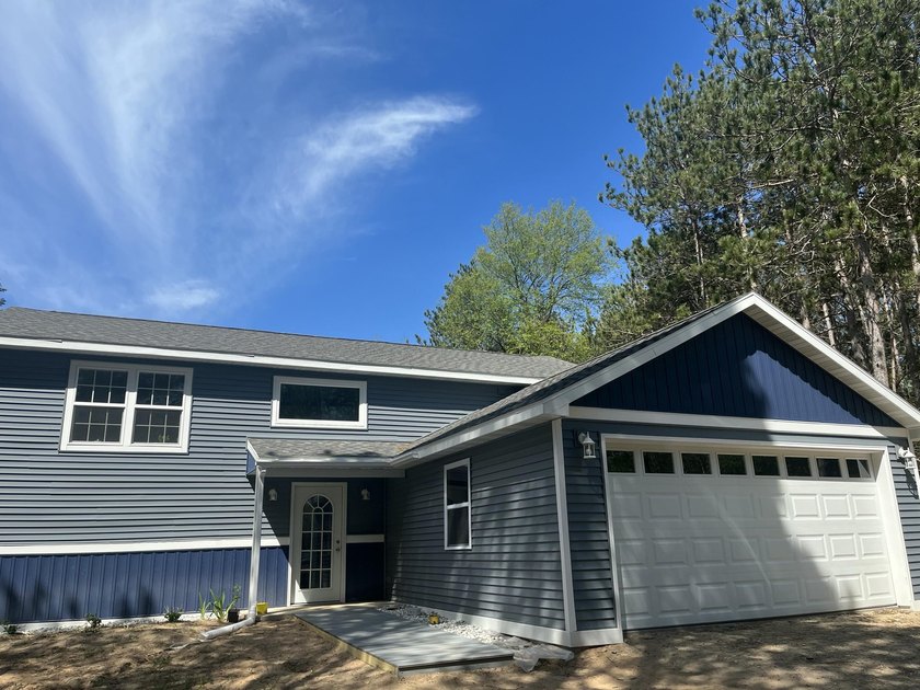 Welcome To 891 N White Birch Dr. Ludington. This 6 Bedroom Home - Beach Home for sale in Ludington, Michigan on Beachhouse.com