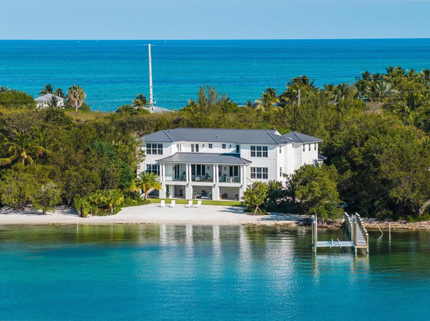 LUXURY BEACHFRONT ESTATE HOME! Come embrace this brand-new - Beach Home for sale in Lower Matecumbe Key, Florida on Beachhouse.com