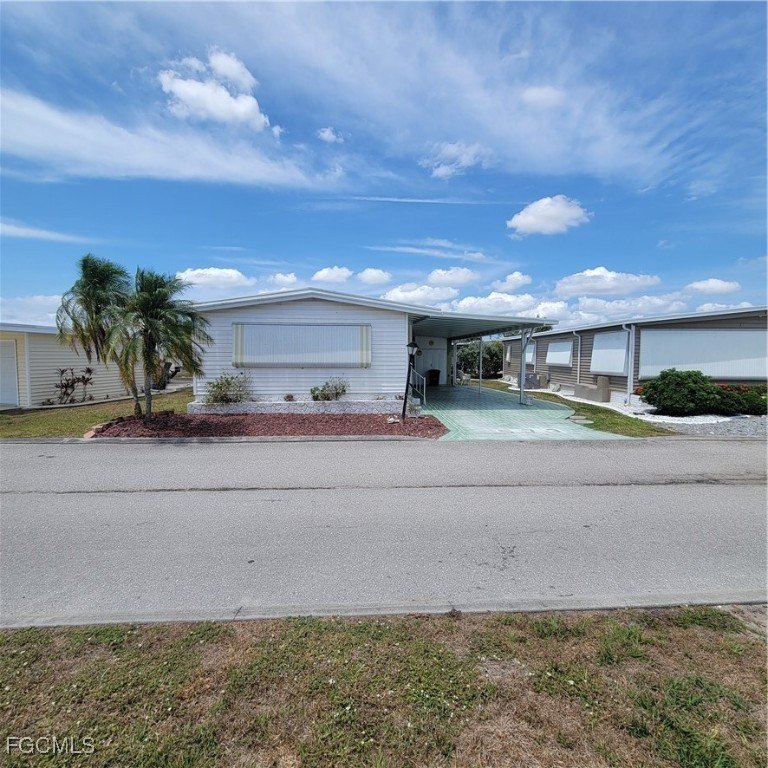 A little TLC could go along way here. Over 1300 sqft of living - Beach Home for sale in North Fort Myers, Florida on Beachhouse.com