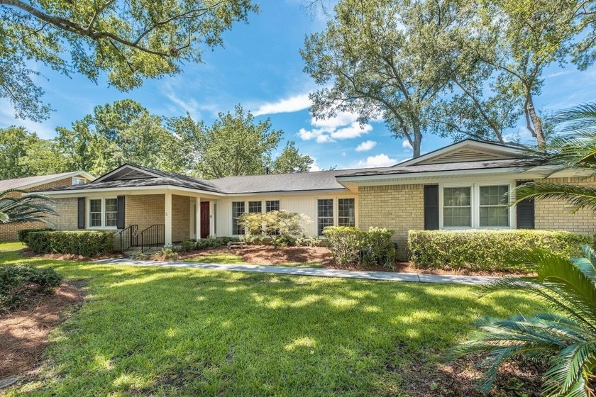 Welcome to this beautifully maintained 4-bedroom, 2.5-bath brick - Beach Home for sale in Hanahan, South Carolina on Beachhouse.com