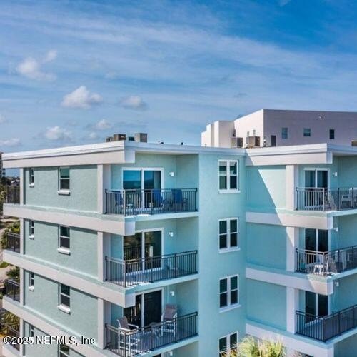 : Oceanfront 2BR/1BA Condo Wake up every day to the sound of - Beach Condo for sale in Jacksonville Beach, Florida on Beachhouse.com
