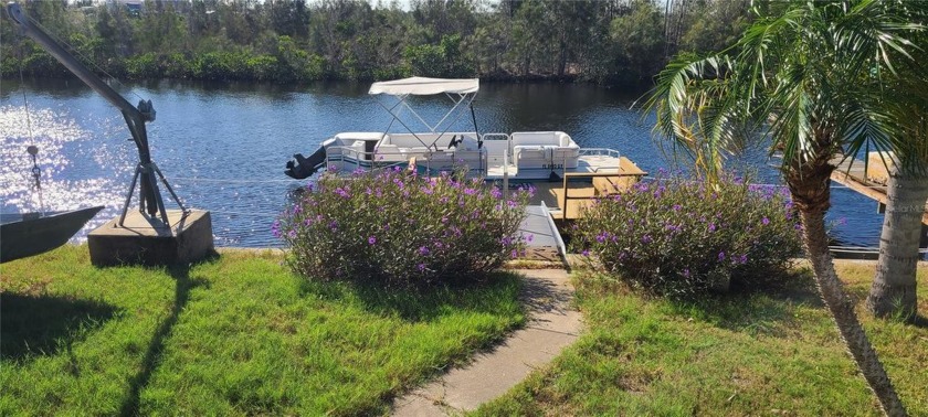 *** INVESTOR SPECIAL *** PRICE REDUCTION   This mobile home had - Beach Home for sale in Hudson, Florida on Beachhouse.com