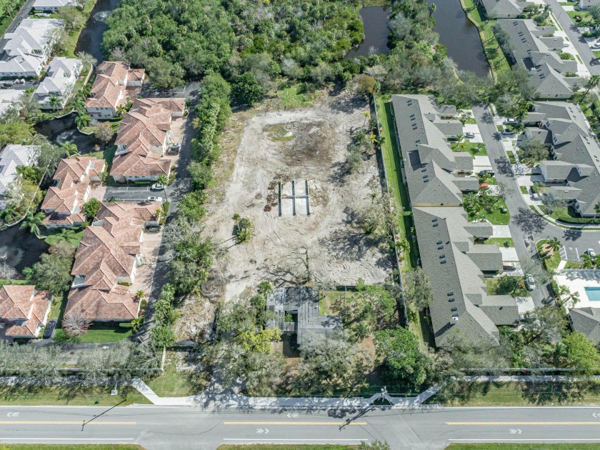 Outstanding multi-use opportunity on almost 2 acres of land for - Beach Commercial for sale in Vero Beach, Florida on Beachhouse.com