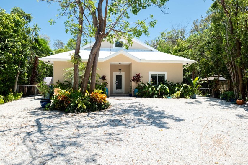 Spacious 4 bed, 3 bath home in the desirable Indian Mound - Beach Home for sale in Plantation Key, Florida on Beachhouse.com