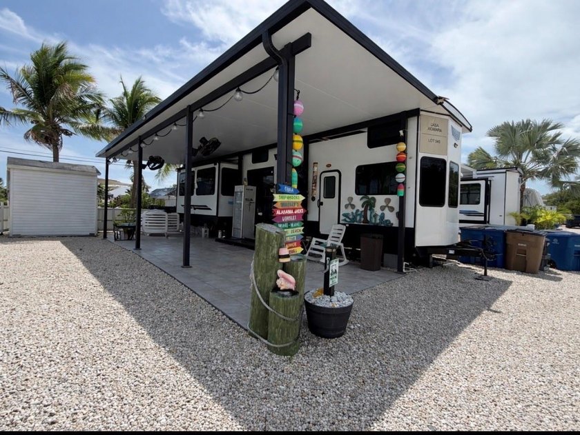 Own Your Own Piece of Paradise in Key Largo! Welcome to your - Beach Home for sale in Key Largo, Florida on Beachhouse.com