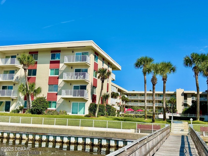 AWESOME RIVER AND POOL VIEWS!! You will love this 3rd floor unit - Beach Condo for sale in Daytona Beach, Florida on Beachhouse.com
