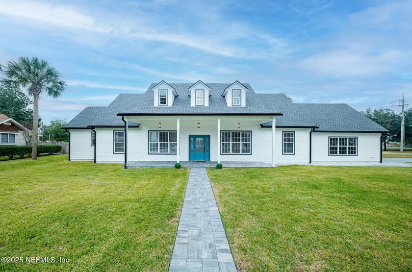 **FULLY RENOVATED**NEWER ROOF**GREAT LOCATION** Welcome to your - Beach Home for sale in Jacksonville, Florida on Beachhouse.com