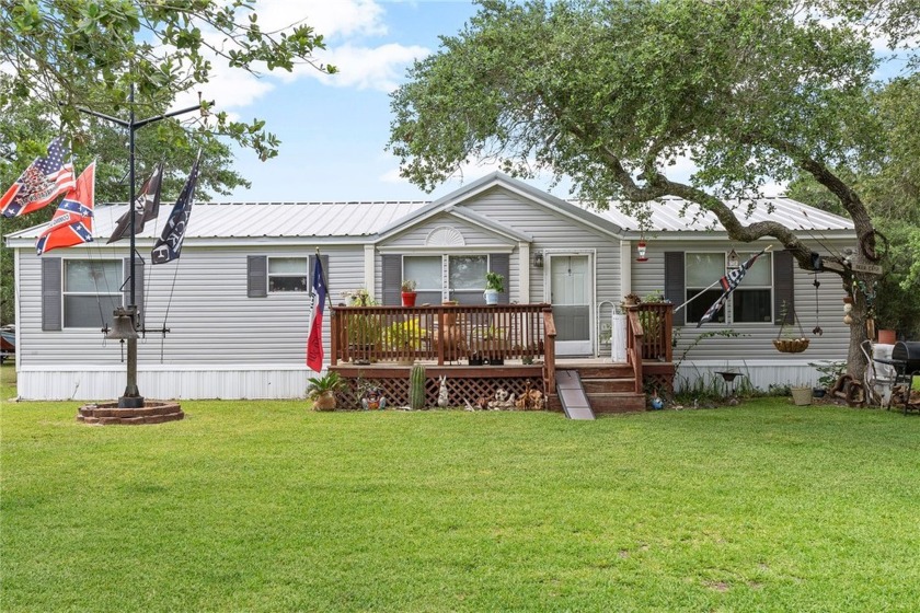 Every once in a while, a hidden gem pops up and awaits new - Beach Home for sale in Rockport, Texas on Beachhouse.com