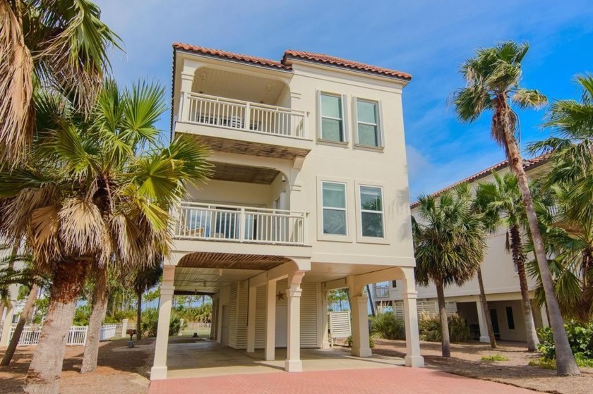 Imagine yourself at this stunning 3,458-square-foot home in the - Beach Home for sale in St. George Island, Florida on Beachhouse.com