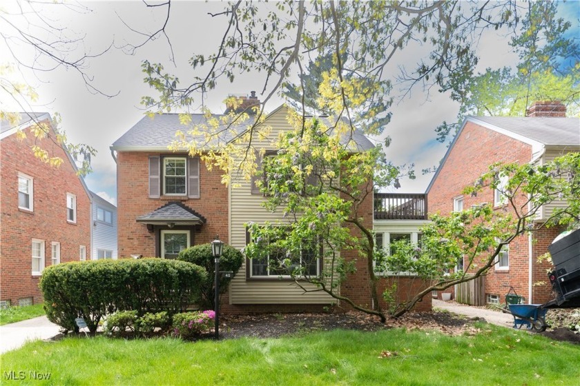 Charming Colonial Home Next to Lake Erie! Welcome to your dream - Beach Home for sale in Euclid, Ohio on Beachhouse.com
