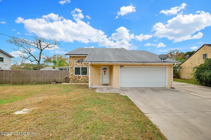 **HUGE LOT**SECLUDED**PRIME LOCATION** Discover this - Beach Home for sale in Jacksonville, Florida on Beachhouse.com