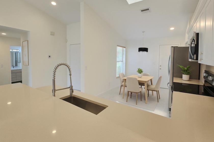 Fully renovated 3/2 villa in the sought-after 55+ community of - Beach Home for sale in Boynton Beach, Florida on Beachhouse.com