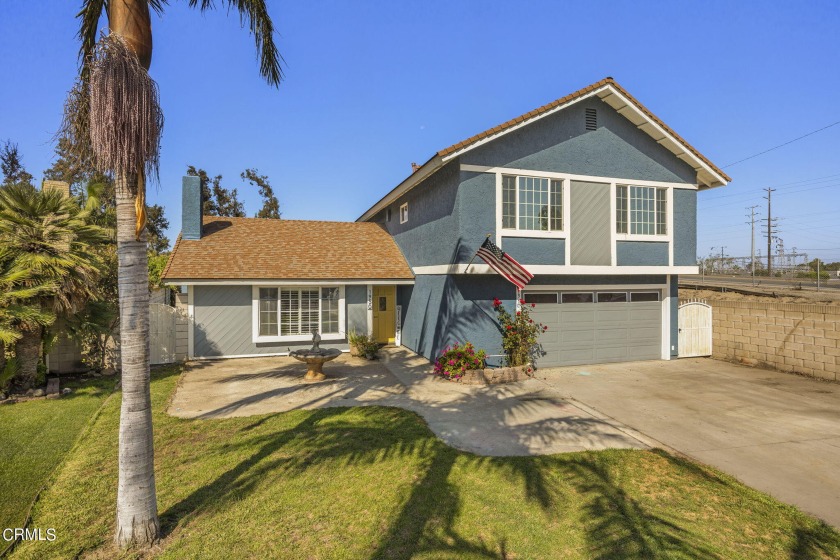 Welcome to this wonderfully large 2 story home!  This home is - Beach Home for sale in Oxnard, California on Beachhouse.com