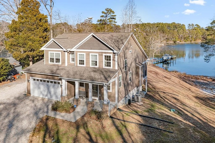 Move-in-ready waterfront living on Myers Creek, offering deep - Beach Home for sale in Lancaster, Virginia on Beachhouse.com