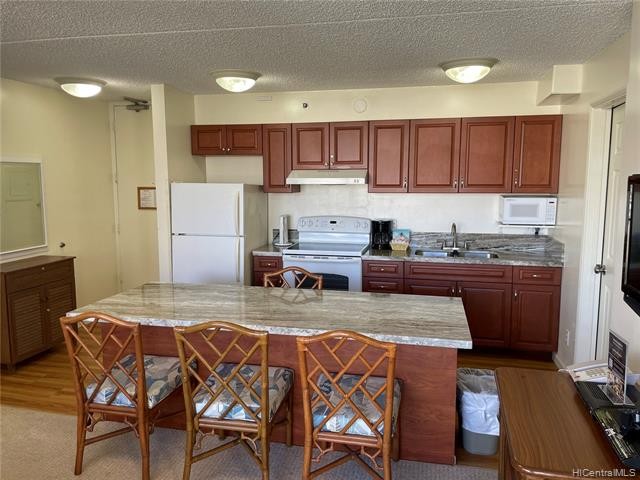 Totally renovated and fully furnished, turn-key condition - Beach Condo for sale in Honolulu, Hawaii on Beachhouse.com