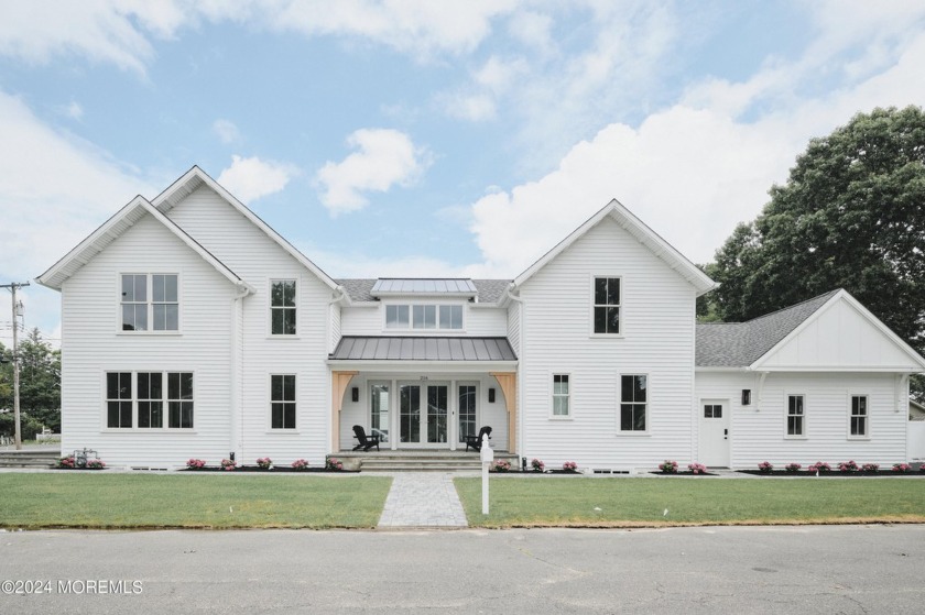 CUSTOM BUILT HOME! This 5 bed, 4.5 bath contemporary home is - Beach Home for sale in Point Pleasant, New Jersey on Beachhouse.com