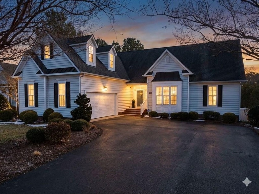 Enjoy peaceful pond views from this Cape Cod-style home in the - Beach Home for sale in Irvington, Virginia on Beachhouse.com