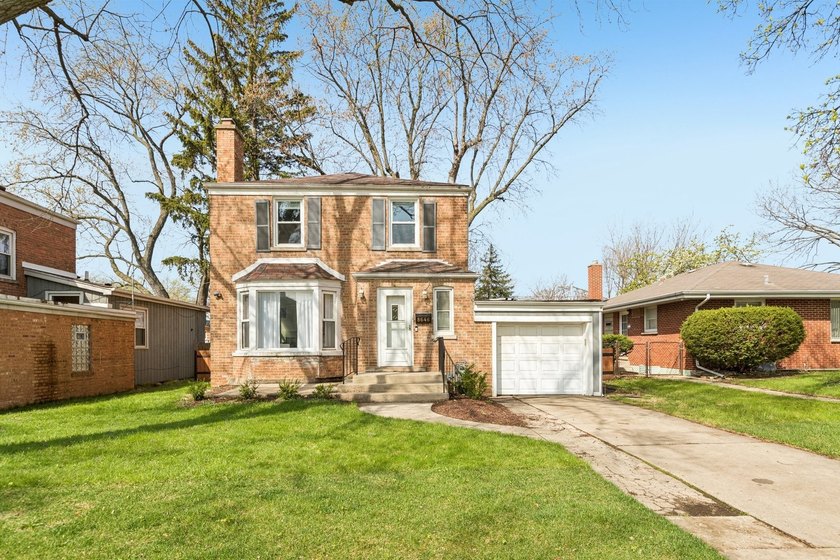 Classic two-story Georgian brick home in the heart of Skokie - Beach Home for sale in Skokie, Illinois on Beachhouse.com