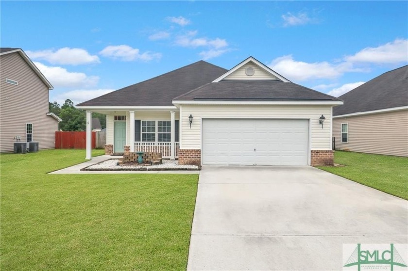 This stunning 3-bedroom, 2-bathroom home features an - Beach Home for sale in Savannah, Georgia on Beachhouse.com