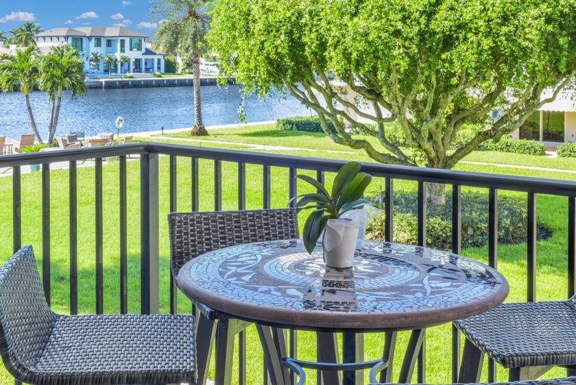 Rarely available 3 bed, 3 and a half bath, 1 car garage townhome - Beach Townhome/Townhouse for sale in Delray Beach, Florida on Beachhouse.com