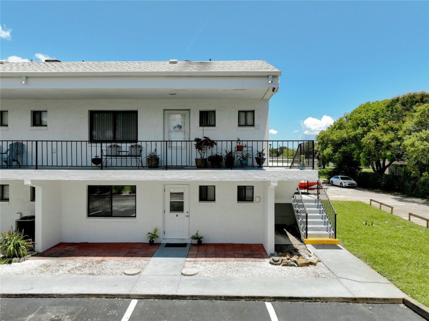 Welcome home to this beautiful 2 bed 1.5 bath condo in the heart - Beach Condo for sale in Titusville, Florida on Beachhouse.com